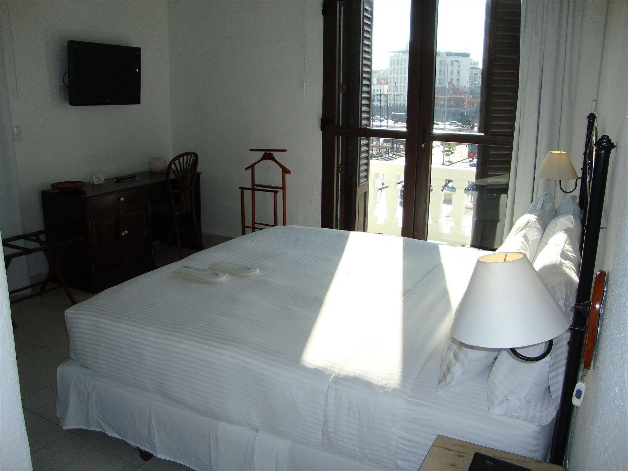 Hotel Monterrey Kartagena Zewnętrze zdjęcie